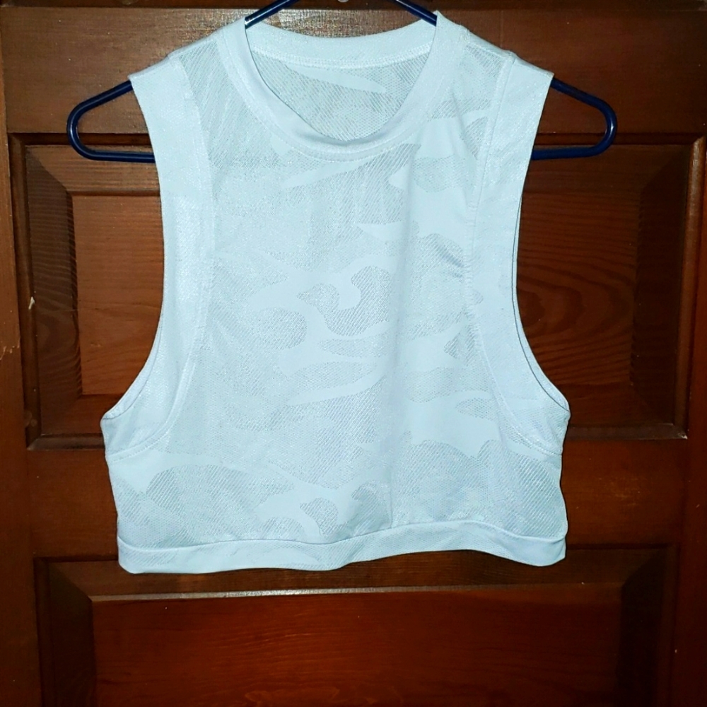camo tank